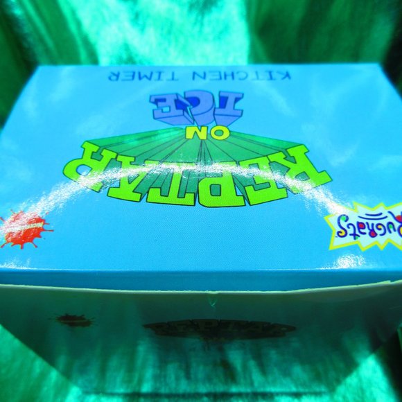 New Rugrats Reptar On Ice Kitchen Timer Nick Box Winter 2018 EXCLUSIVE - Picture 2 of 12